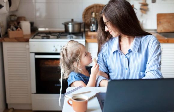 Jak zabavit malé děti doma? Tipy na krátké i dlouhé chvíle